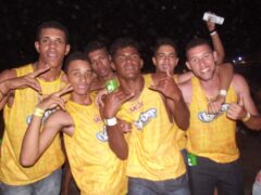 Oktober 10 Anos